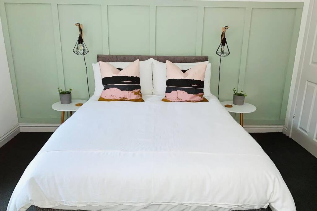 The Nook - A Stylish Apartment With Garden, Near The Beach Berwick Upon Tweed ภายนอก รูปภาพ